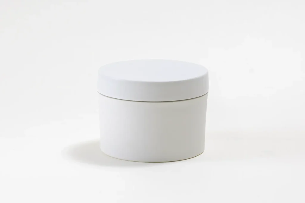 バイオマスABSを使った化粧品容器
