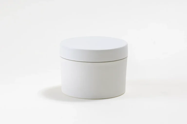 バイオマスABSを使った化粧品容器